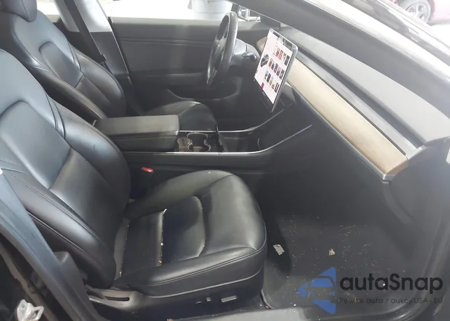 5YJ3E1EB2KF384754: 42693309