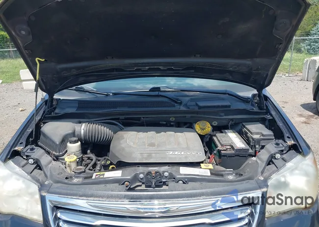 2C4RC1CG4ER377148: 42693651