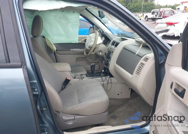 1FMCU5K37CKB12806: 42693775