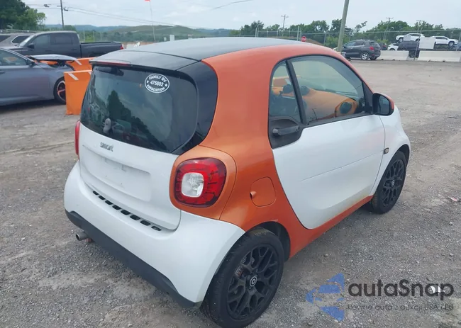 WMEFJ5DA6GK051588: 42693844