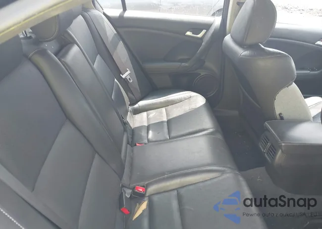 JH4CU2F65BC004375: 42692864