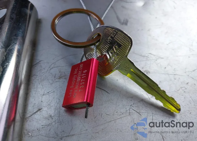 5NPD84LF7JH331129: 42692865