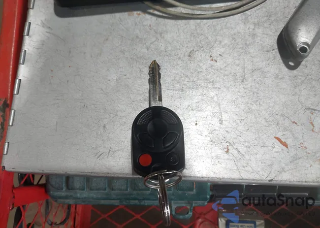 1FMCU9D73CKB26161: 42692883