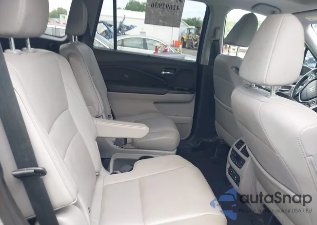 5FNYF6H07HB008876: 42692936