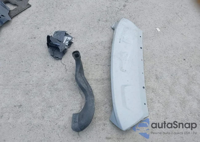 1FMCU9GD9HUA11142: 42692940