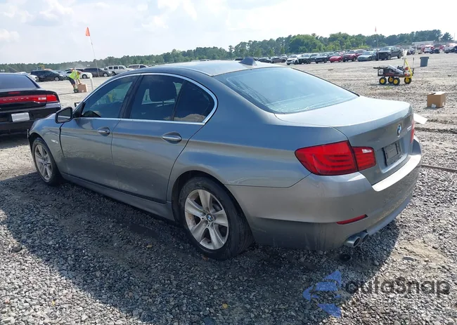 WBAFR1C5XBC747908: 42692952