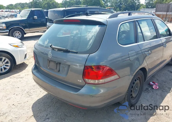 3VWPL7AJ2DM602002: 42692963