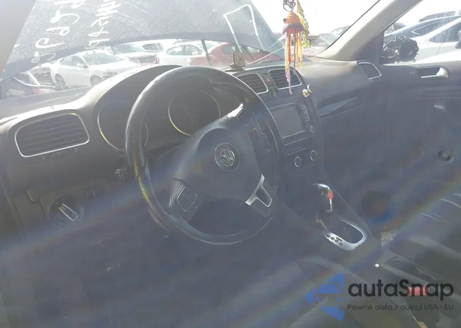 3VWPL7AJ2DM602002: 42692963