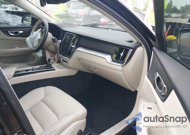 7JRA22TK1KG003122: 42693055