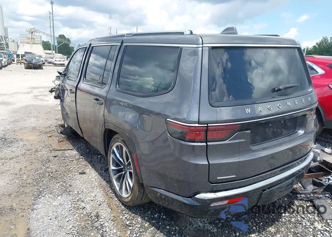 1C4SJVDT3NS107823: 42694269