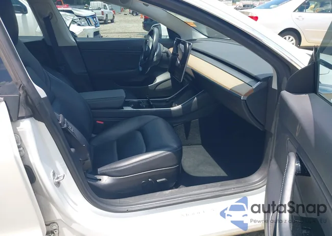 5YJ3E1EA4KF328323: 42694464