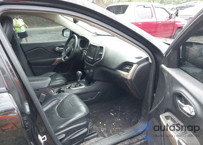 1C4PJMDB0HW584665: 42694505