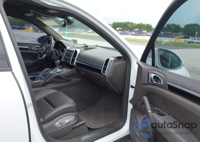 WP1AE2A25GLA63698: 42694555