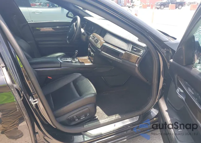 WBAYB6C54DD223791: 42694621