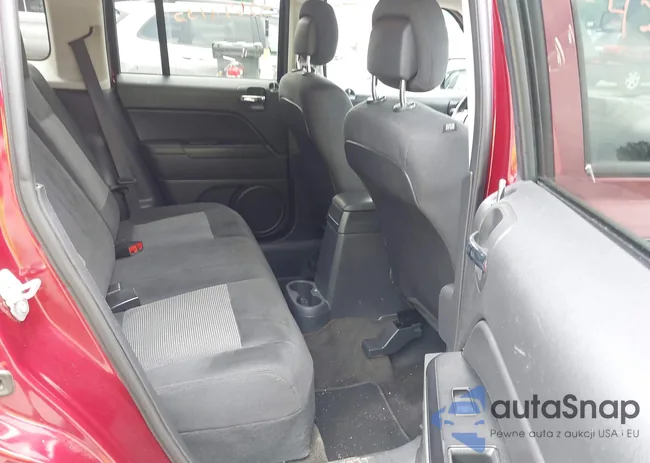 1C4NJRFB6GD673703: 42694735