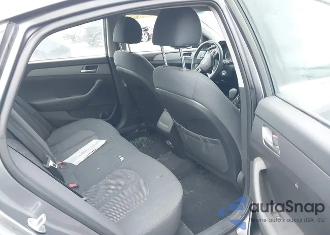 5NPE24AA8JH679955: 42693911