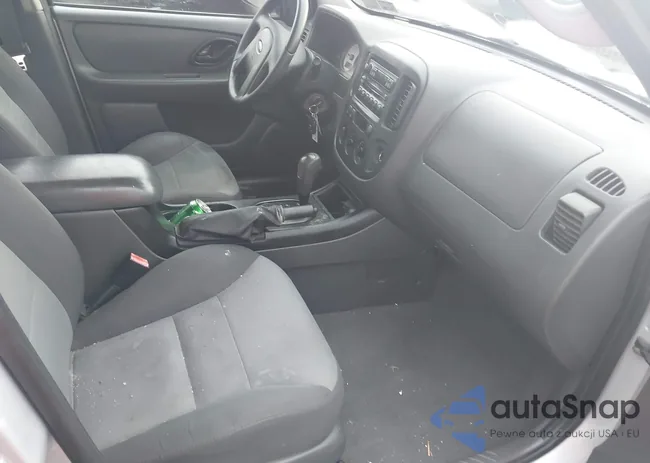 1FMYU02ZX5DA09092: 42693991