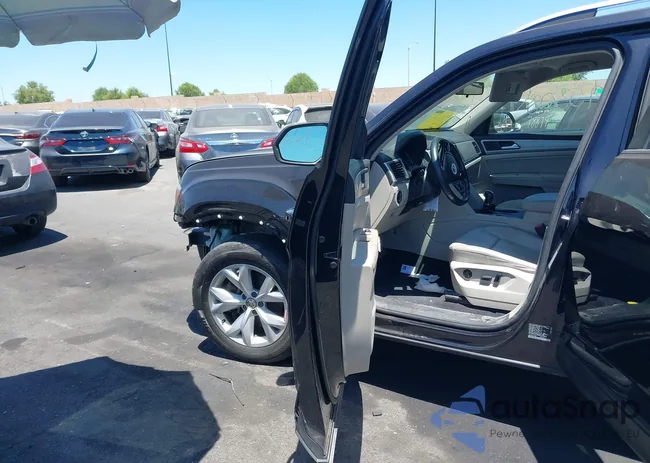 1V2DR2CA6KC573282: 42695308