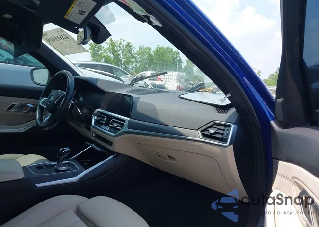 WBA5U9C01LFH86032: 42695410