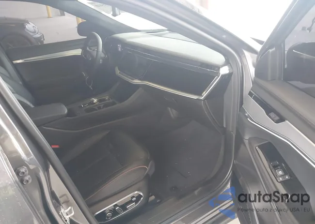 3C4RJNAK2RT176985: 42695448