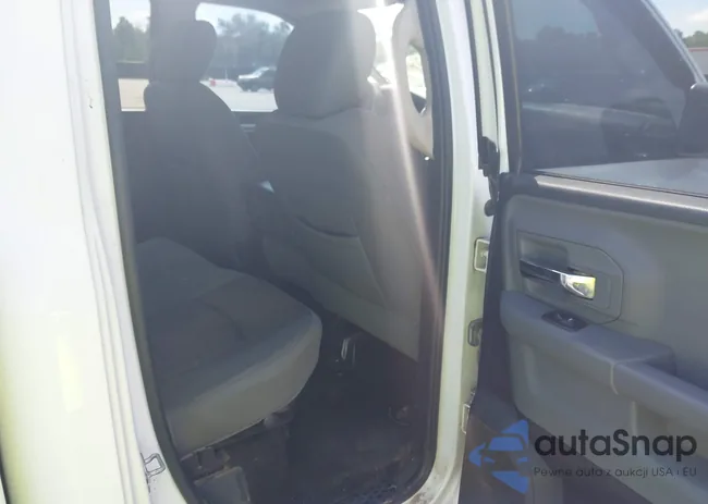 1C6RR6GT0FS581228: 42695491