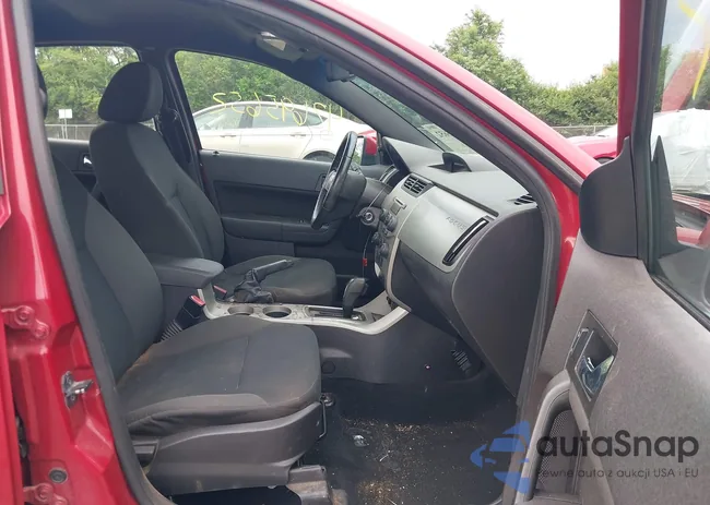 1FAHP3GN9AW125410: 42695652