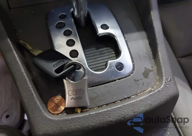 WAUAC48H05K013904: 42695697