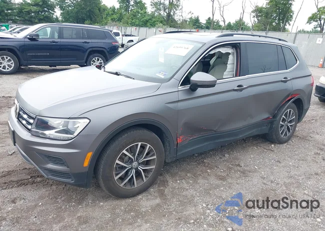 3VV2B7AX0KM131793: 42695768