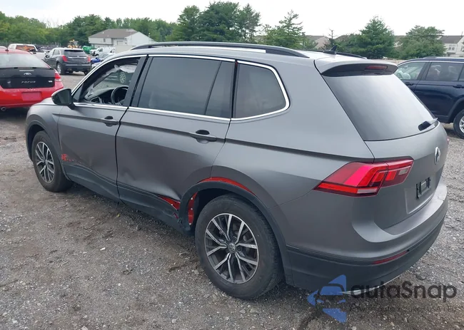 3VV2B7AX0KM131793: 42695768