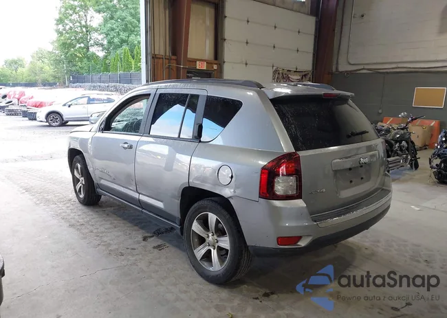 1C4NJDEB5HD168161: 42695006