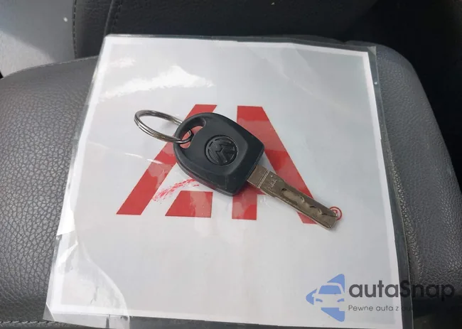 3VWRM71K38M174686: 42695102