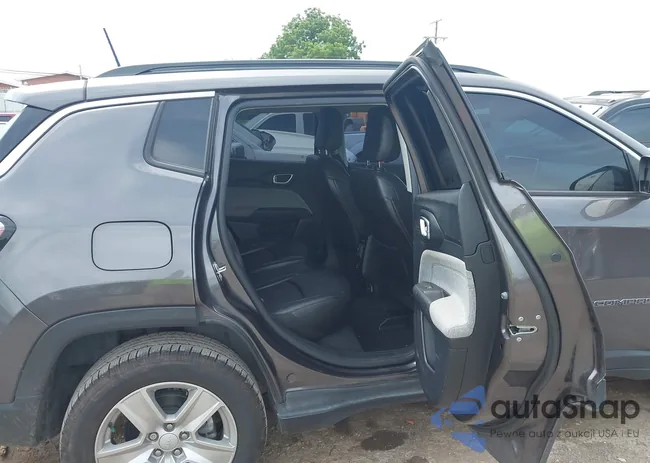 3C4NJDBB6NT106939: 42695188