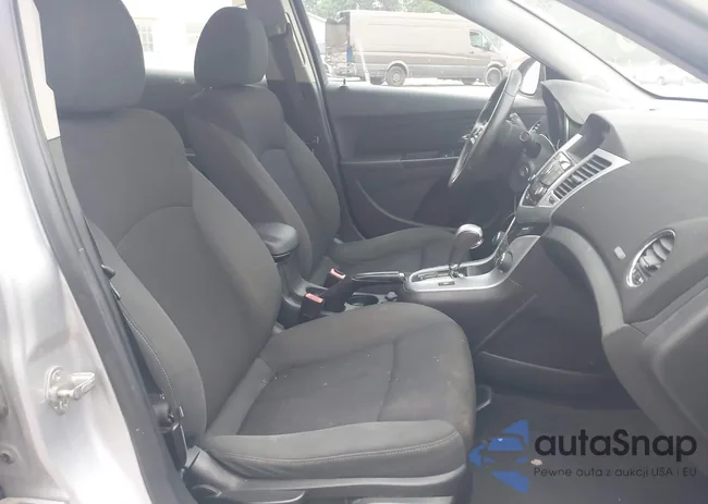 1G1PE5S93B7239957: 42695211