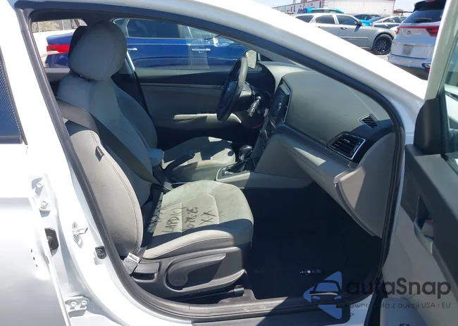 5NPD74LF4HH061077: 42696298