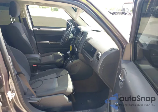 1C4NJPFA8HD202021: 42696538