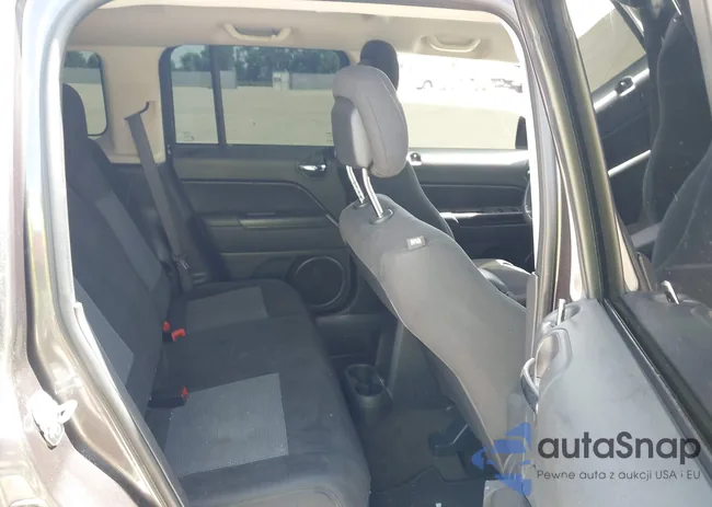 1C4NJPFA8HD202021: 42696538