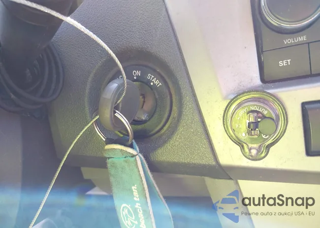 1C3LC45K78N140328: 42696571