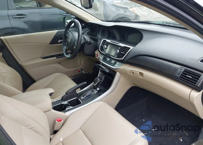 1HGCR2F86FA226480: 42696625