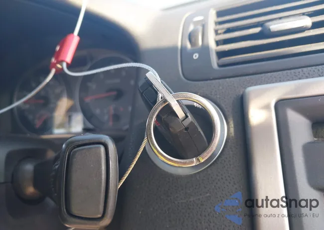 YV1MC67218J055981: 42696695