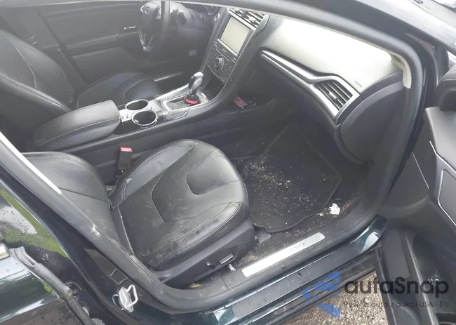 3FA6P0K9XER108155: 42696745