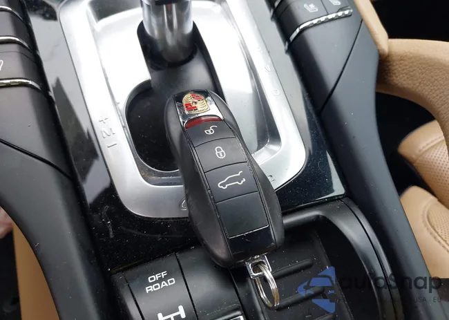 WP1AA2A25HKA88944: 42695999