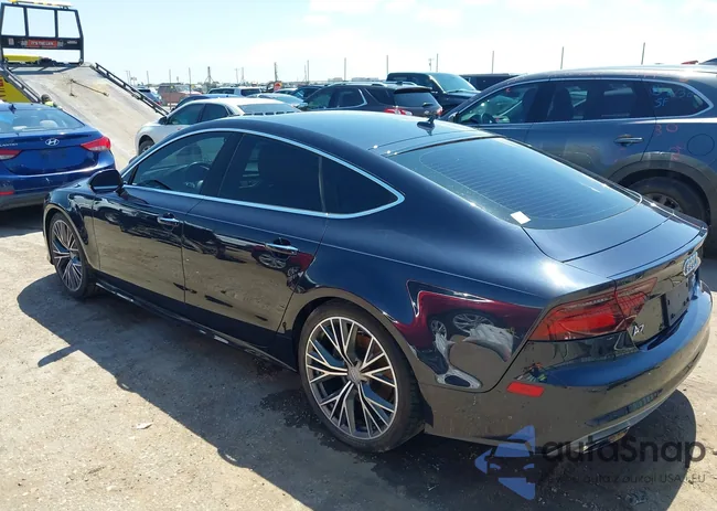 WAUW2AFC5HN077017: 42696056