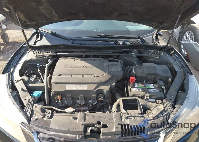 1HGCR3F91DA014677: 42696063