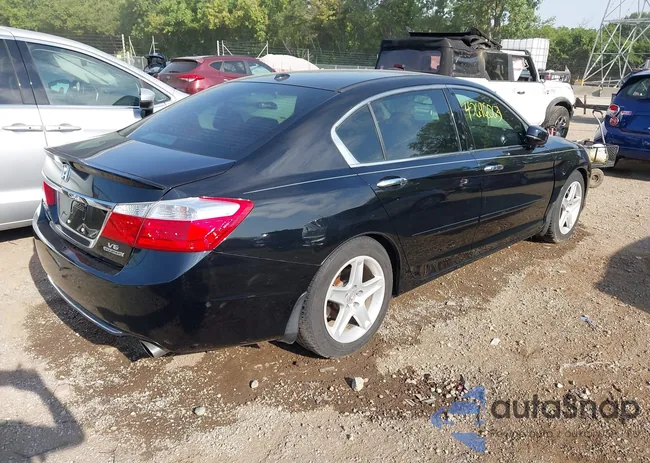 1HGCR3F91DA014677: 42696063