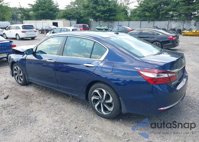 1HGCR2F70HA233855: 42696144