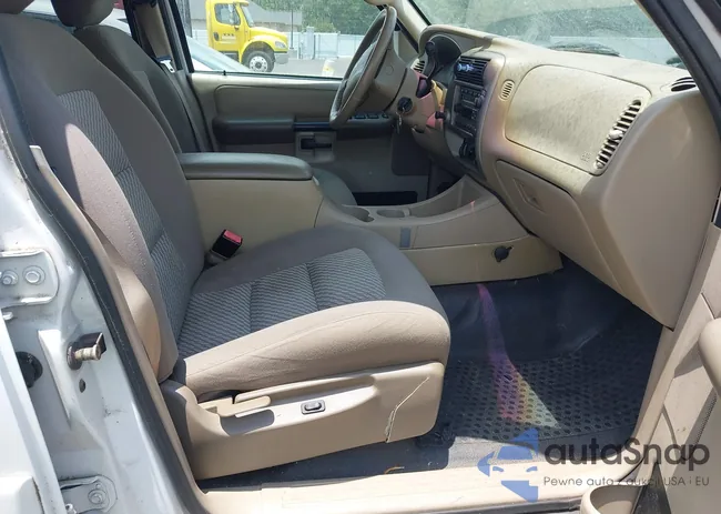 1FMZU67E63UB48999: 42696231