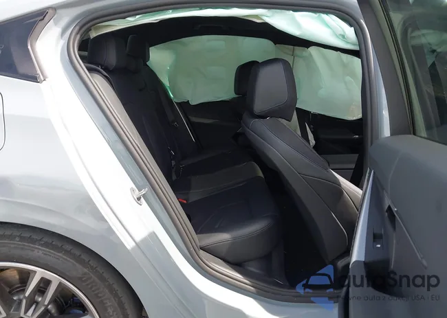 WBA43FJ01SCU85208: 42697261