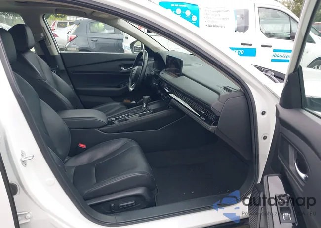 1HGCY2F81PA037420: 42697458