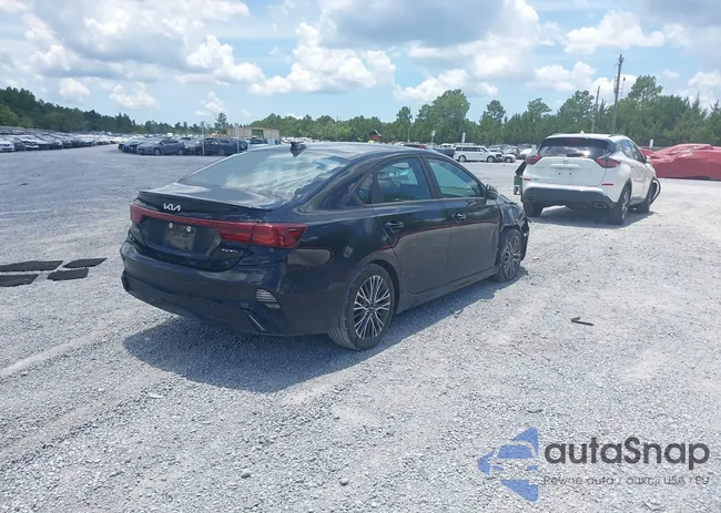 3KPF54AD9RE815886: 42697531