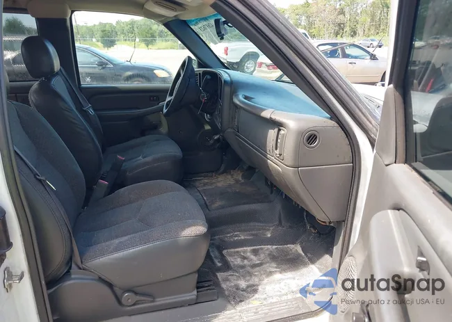 2GCEC19V551176958: 42697623